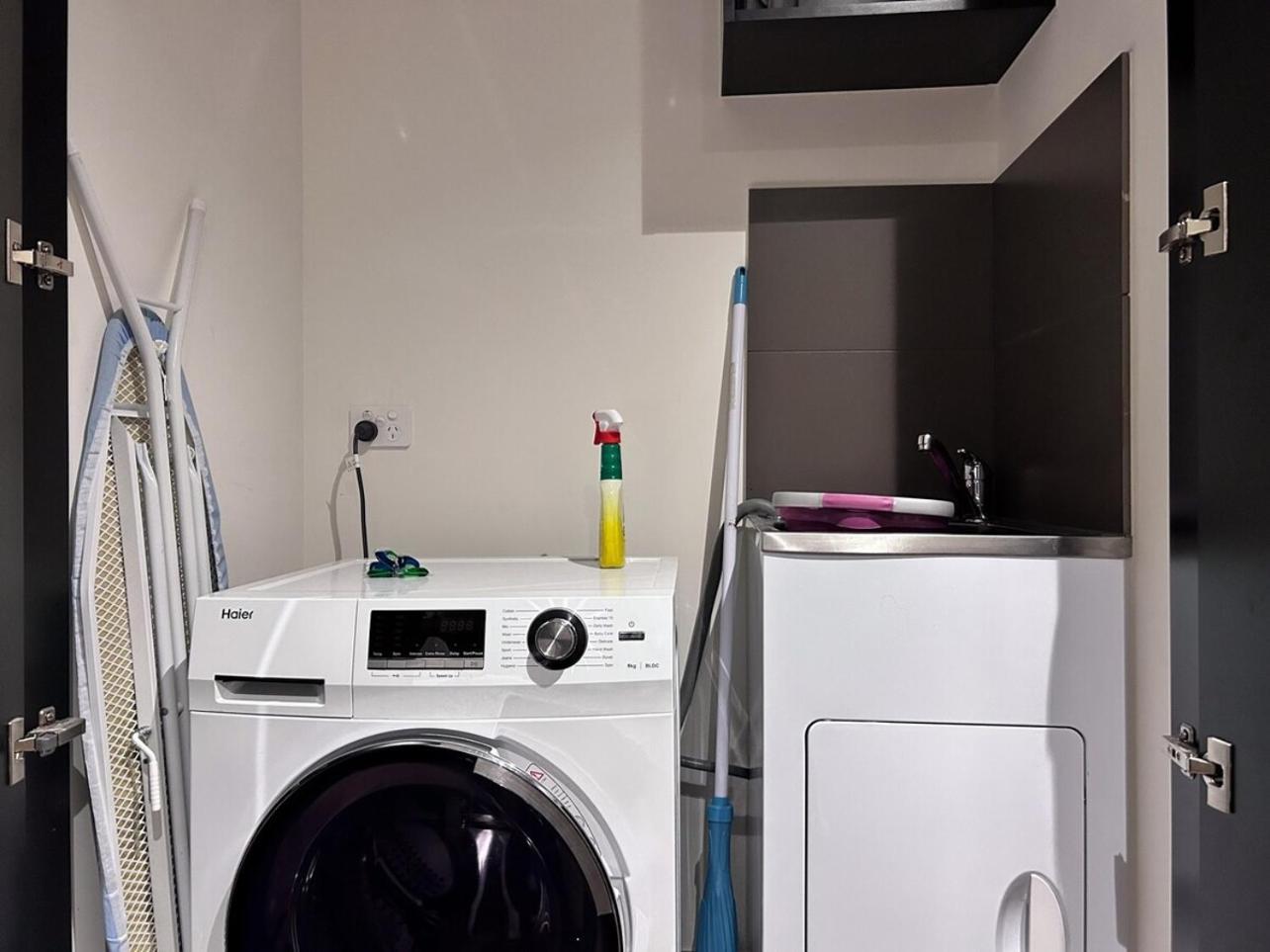 Relaxed 1Br1Ba City View Apt Wifi In Cbd Melbourne Bagian luar foto